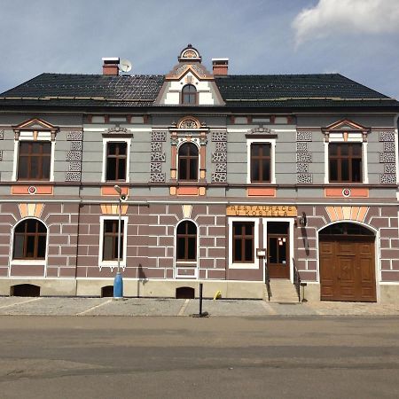 Restaurace U Kostela Hotel Marianske Radcice Luaran gambar