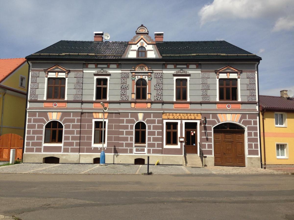Restaurace U Kostela Hotel Marianske Radcice Luaran gambar
