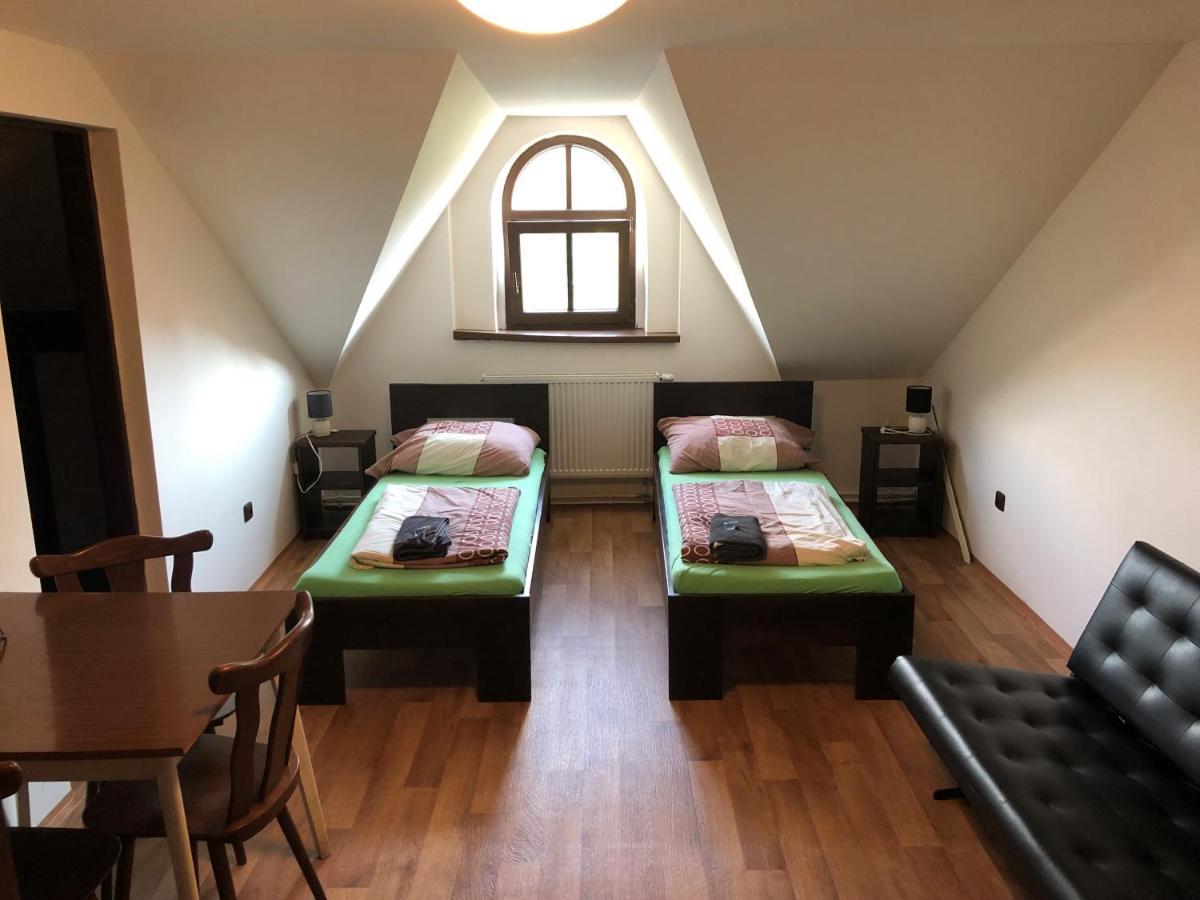 Restaurace U Kostela Hotel Marianske Radcice Luaran gambar
